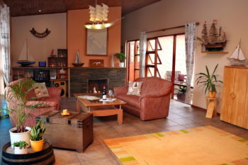 Livingroom Avenues Guesthouse in Mossel Bay